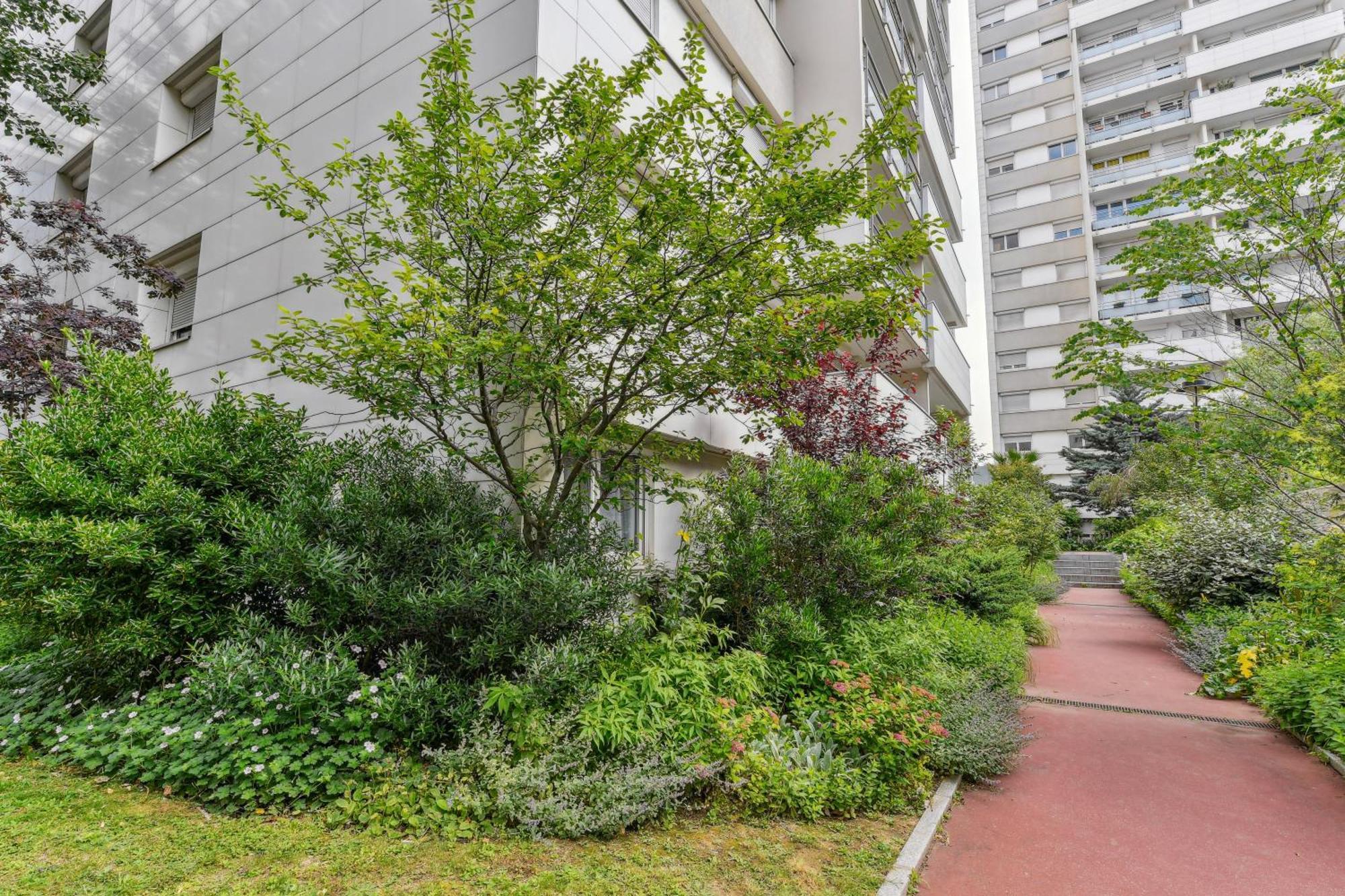 Chic And Comfortable Apart With Balcony Levallois-Perret Buitenkant foto