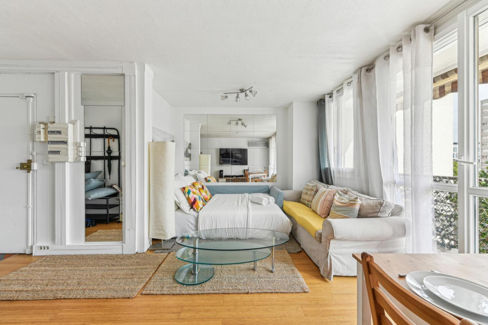 Chic And Comfortable Apart With Balcony Levallois-Perret Buitenkant foto